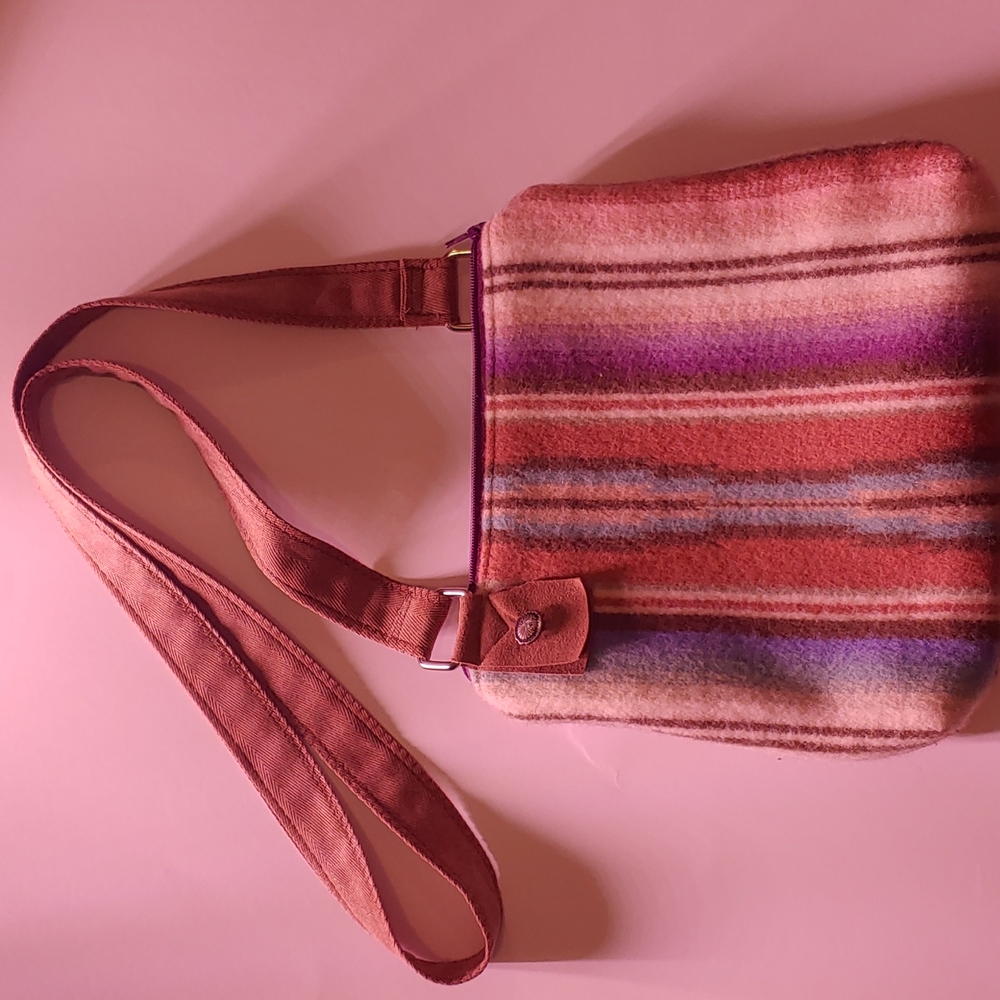 Wool cross over bag in Santa Fe style. By BevoBirdie Originals.